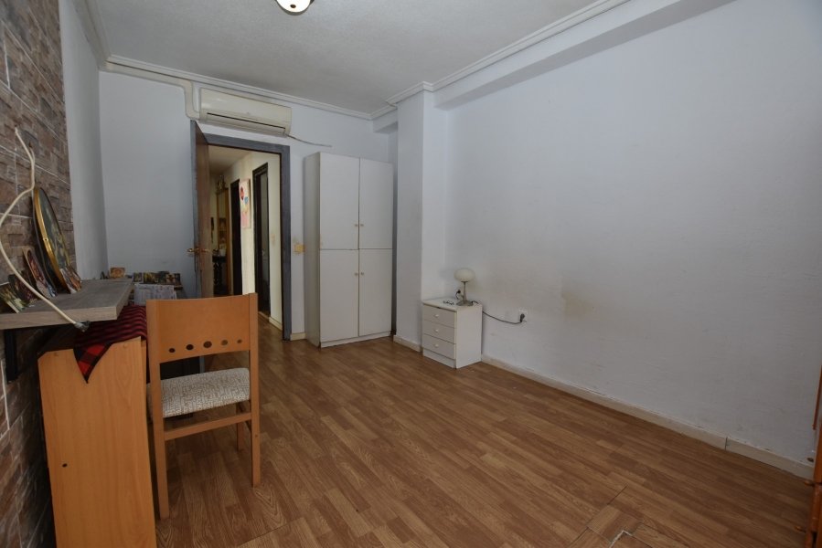 Re-Sale - Apartment - Torrevieja - Torrevieja - Centre