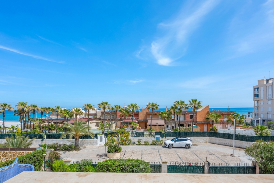 Re-Sale - Detached Villa - Torrevieja - Torre La Mata
