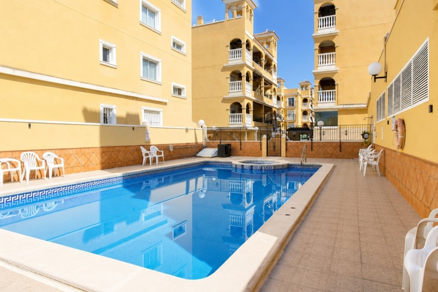 Re-Sale - Apartment - Algorfa - Algorfa - Village