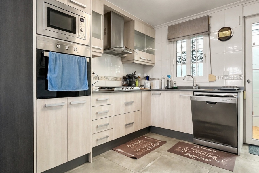 Re-Sale - Detached Villa - Orihuela Costa - Los Dolses