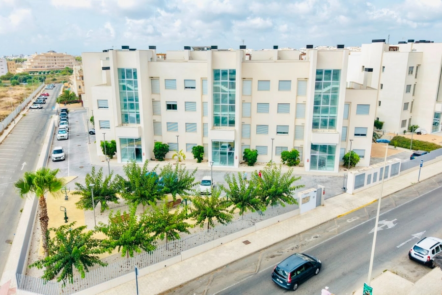 Re-Sale - Apartment - Orihuela Costa - Villamartin