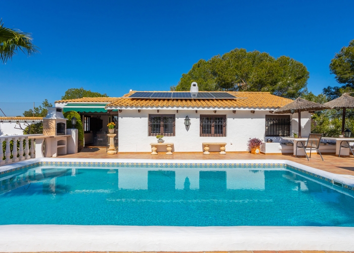 Re-Sale - Detached Villa - Orihuela Costa - Villamartin