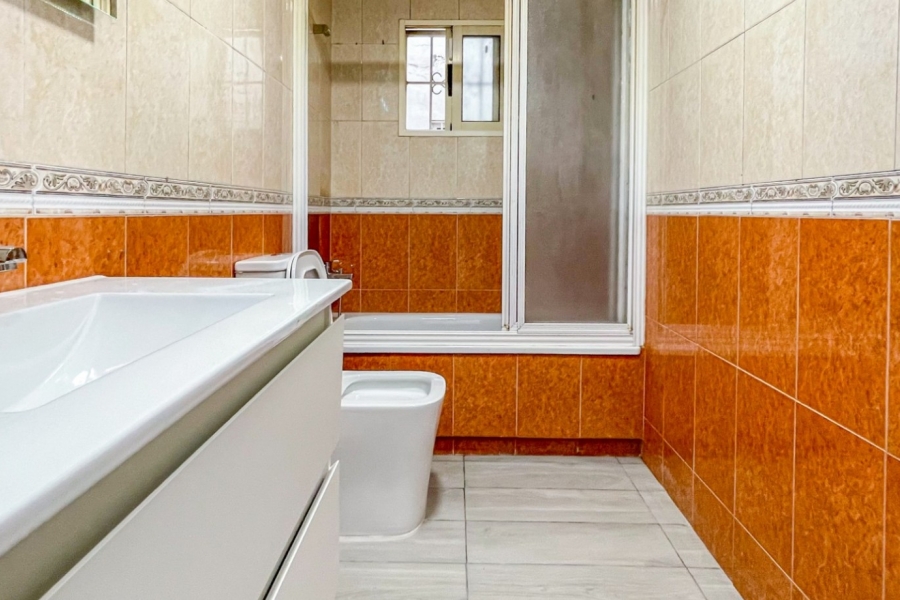 Re-Sale - Apartment - Torrevieja - Torrevieja - Centre