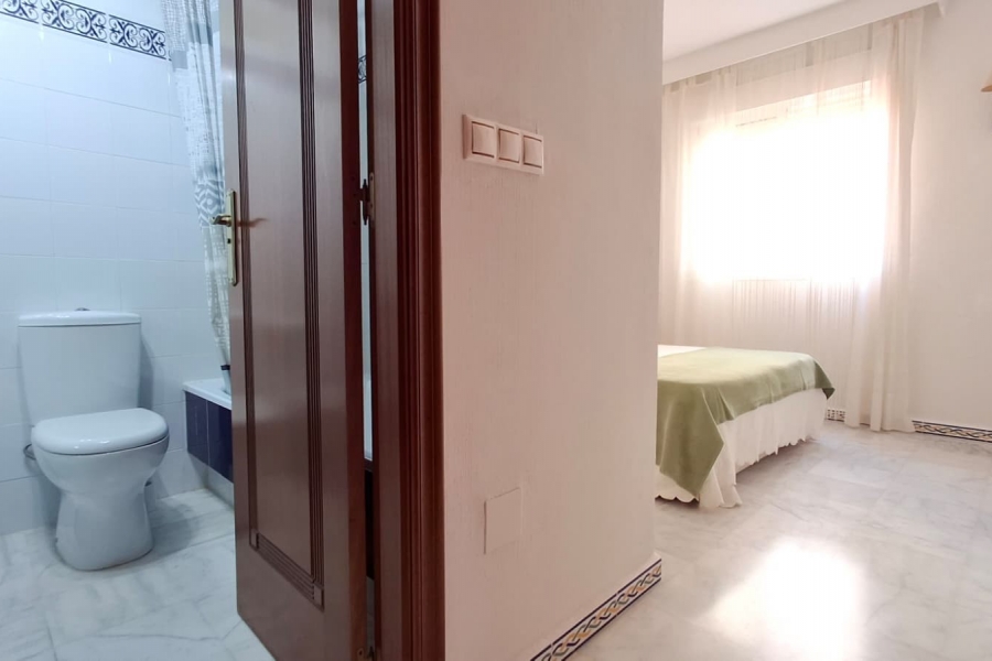 Re-Sale - Apartment - Torrevieja - Playa Los Locos