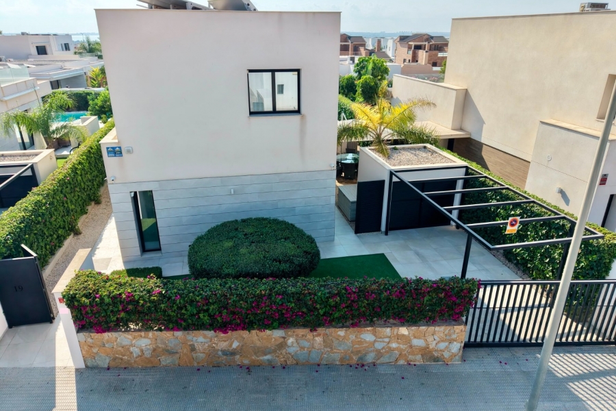 Re-Sale - Detached Villa - Los Montesinos - La Herrada