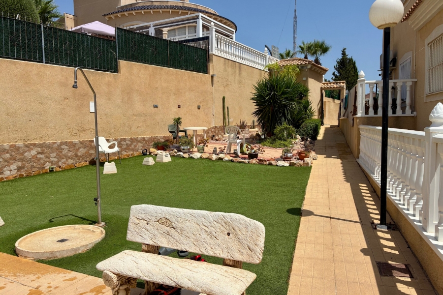 Re-Sale - Apartment - Orihuela Costa - Villamartin
