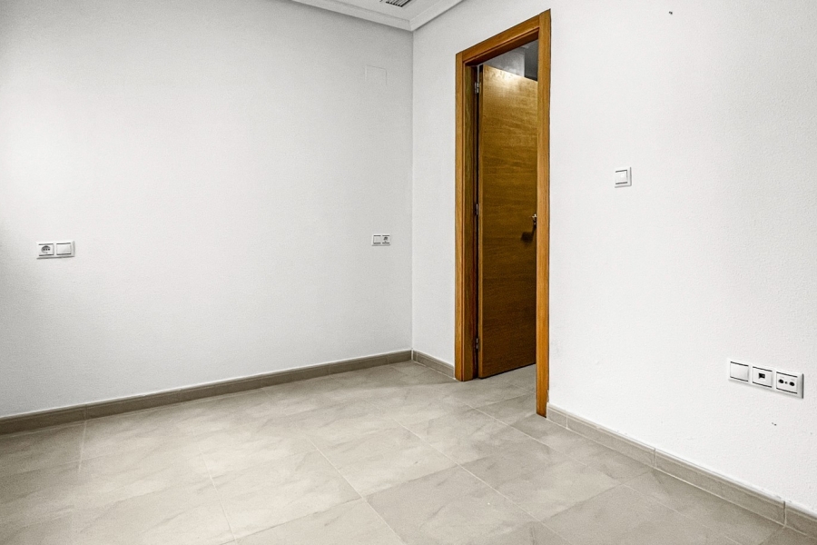 Re-Sale - Apartment - Torrevieja - Playa Acequion