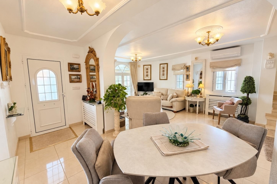 Re-Sale - Semi Detached Villa - Orihuela Costa - Villamartin