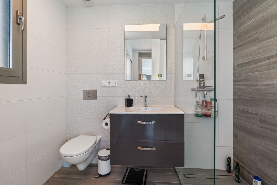 Re-Sale - Detached Villa - Orihuela Costa - Villamartin