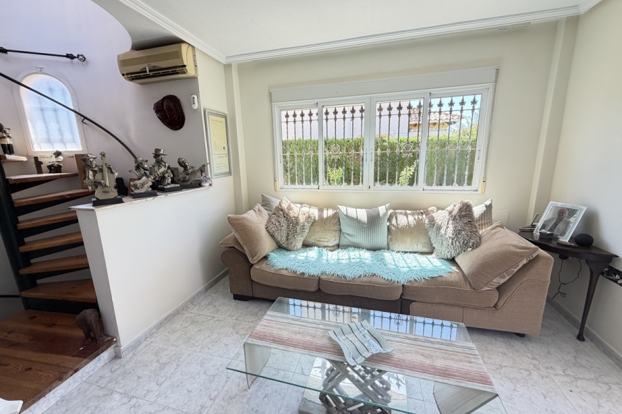 Re-Sale - Detached Villa - Orihuela Costa - Villamartin