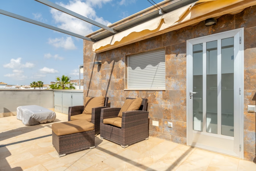 Re-Sale - Semi Detached Villa - Orihuela Costa - Punta Prima