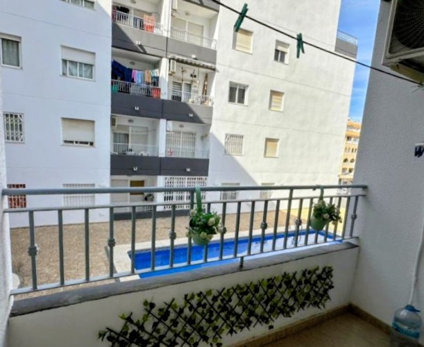 Re-Sale - Apartment - Torrevieja - Torrevieja - Centre