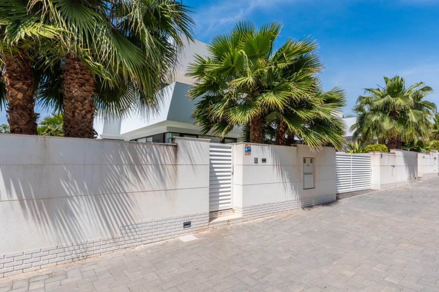 Re-Sale - Detached Villa - Ciudad Quesada - La Laguna