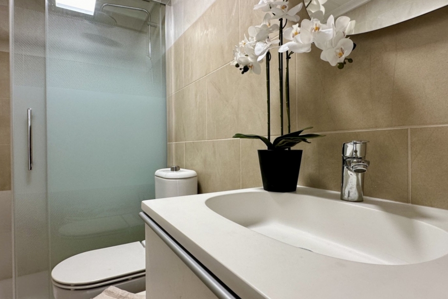 Re-Sale - Apartment - Torrevieja - Torrevieja - Centre