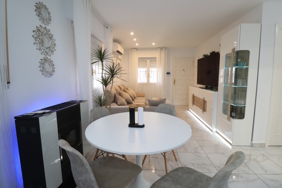 Re-Sale - Detached Villa - Orihuela Costa - La Florida