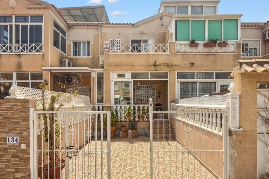 Re-Sale - Townhouse - Torrevieja - Torrevieja - Centre