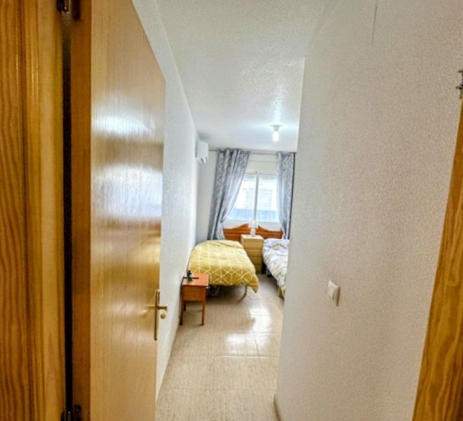 Re-Sale - Apartment - Torrevieja - Torrevieja - Centre