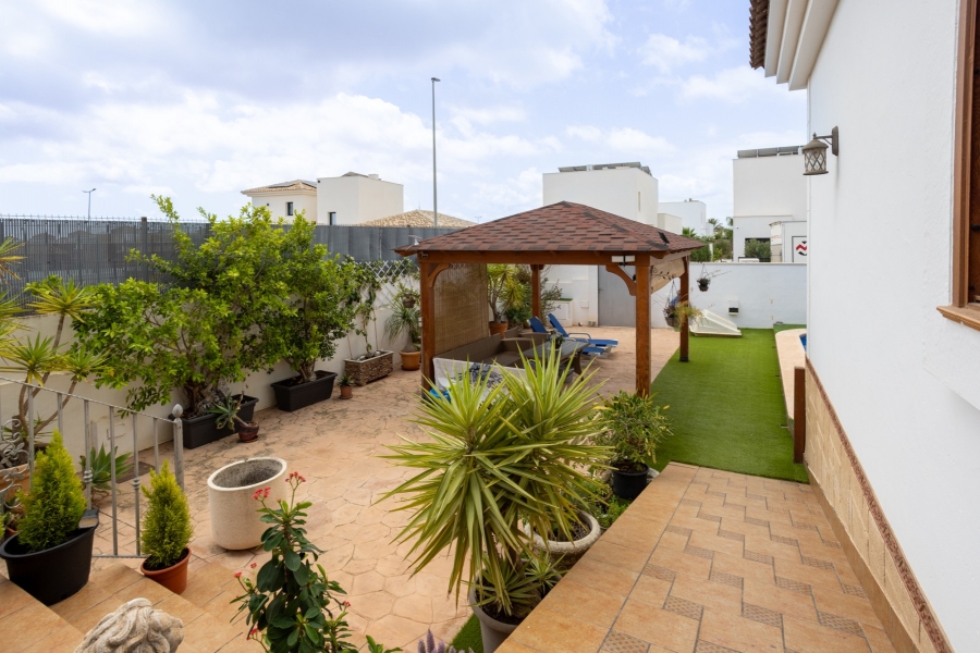 Re-Sale - Detached Villa - Los Montesinos - La Herrada