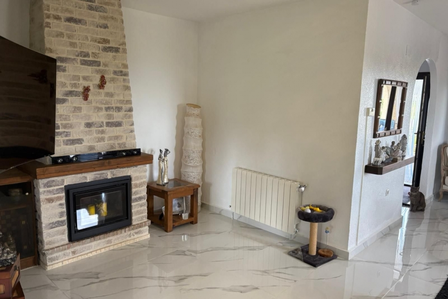 Re-Sale - Detached Villa - Algorfa - Algorfa - Village