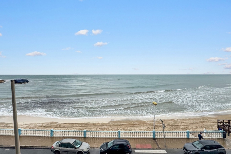 Re-Sale - Apartment - Torrevieja - Playa Los Locos