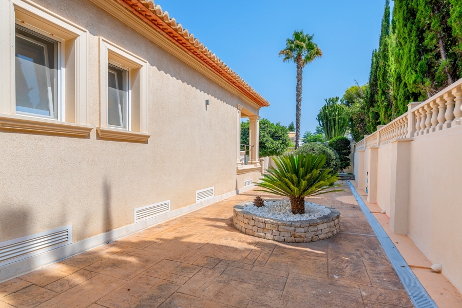 Re-Sale - Detached Villa - Benissa - Carrio