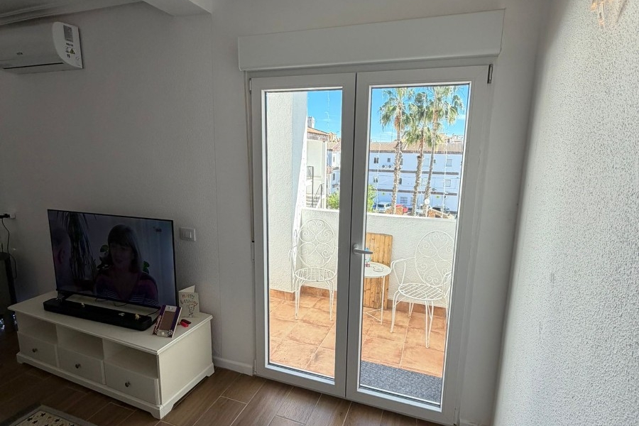 Re-Sale - Apartment - Orihuela Costa - Punta Prima