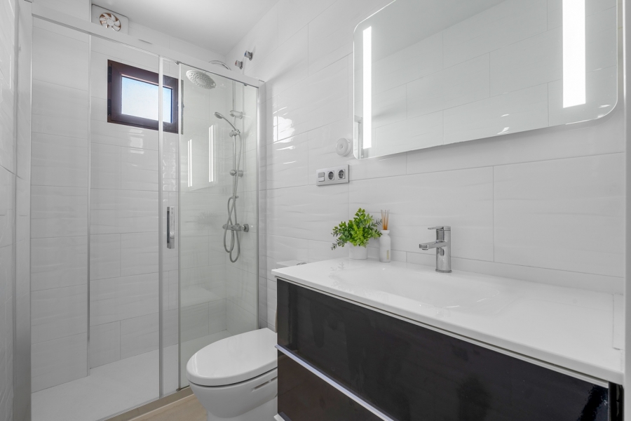 Re-Sale - Apartment - Torrevieja - Aguas Nuevas