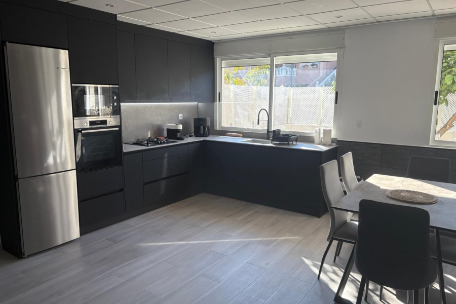 Re-Sale - Townhouse - Algorfa - Algorfa - Village