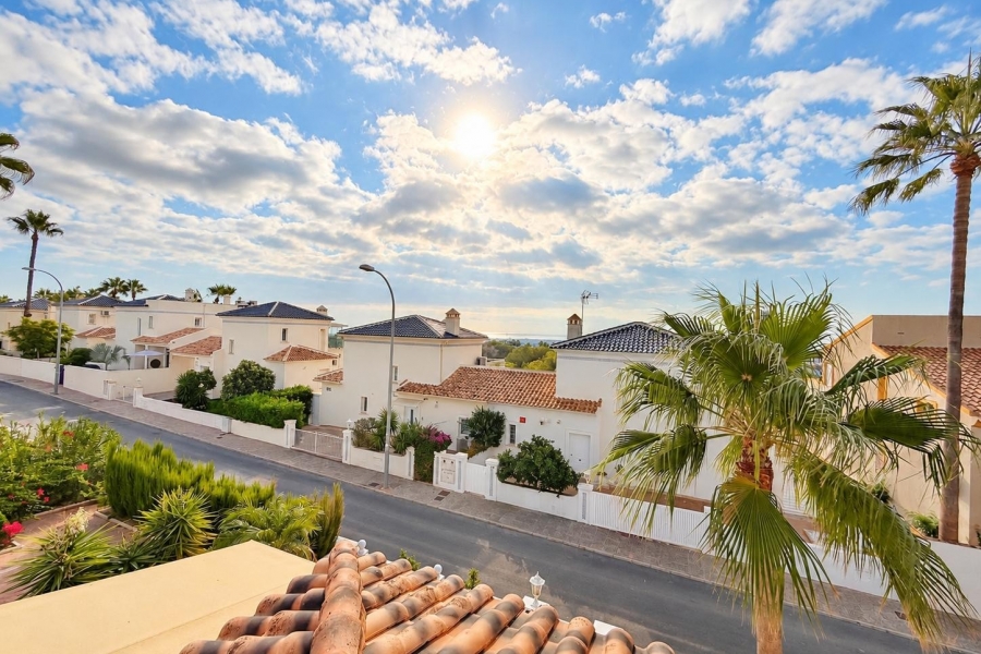 Re-Sale - Semi Detached Villa - Orihuela Costa - Villamartin