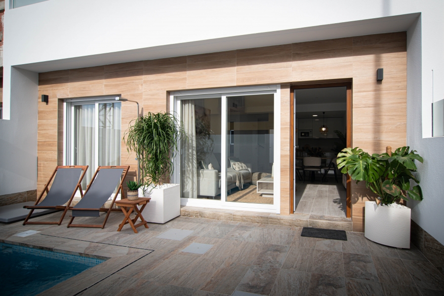 New - Townhouse - Jerónimo y Avileses