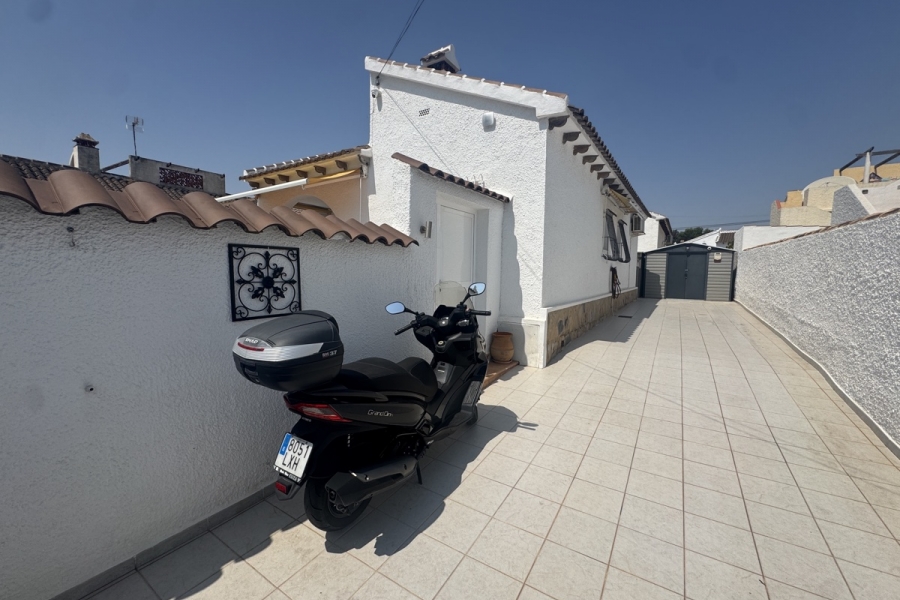 Re-Sale - Detached Villa - Orihuela Costa - Villamartin