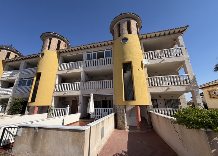 Re-Sale - Apartment - Orihuela Costa - Villamartin