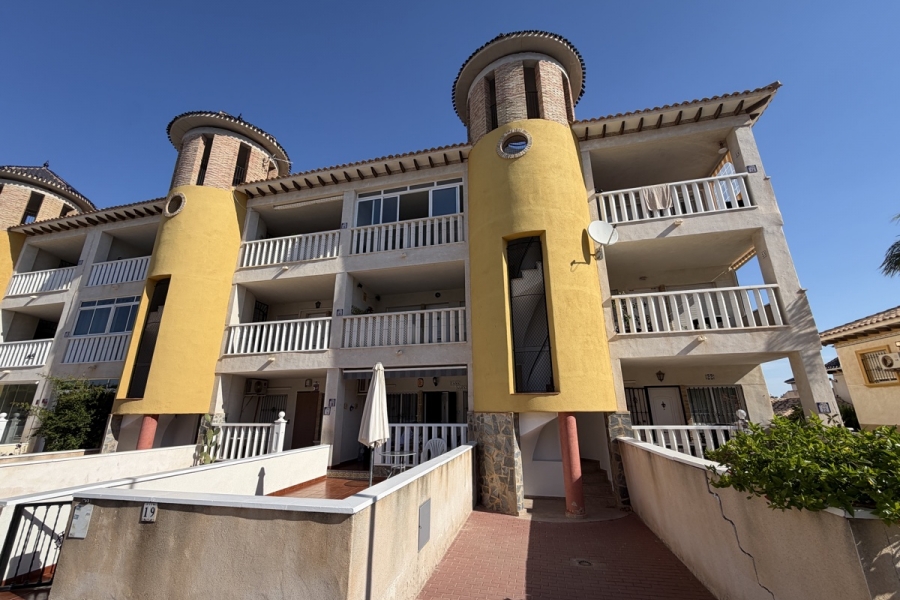 Re-Sale - Apartment - Orihuela Costa - Villamartin