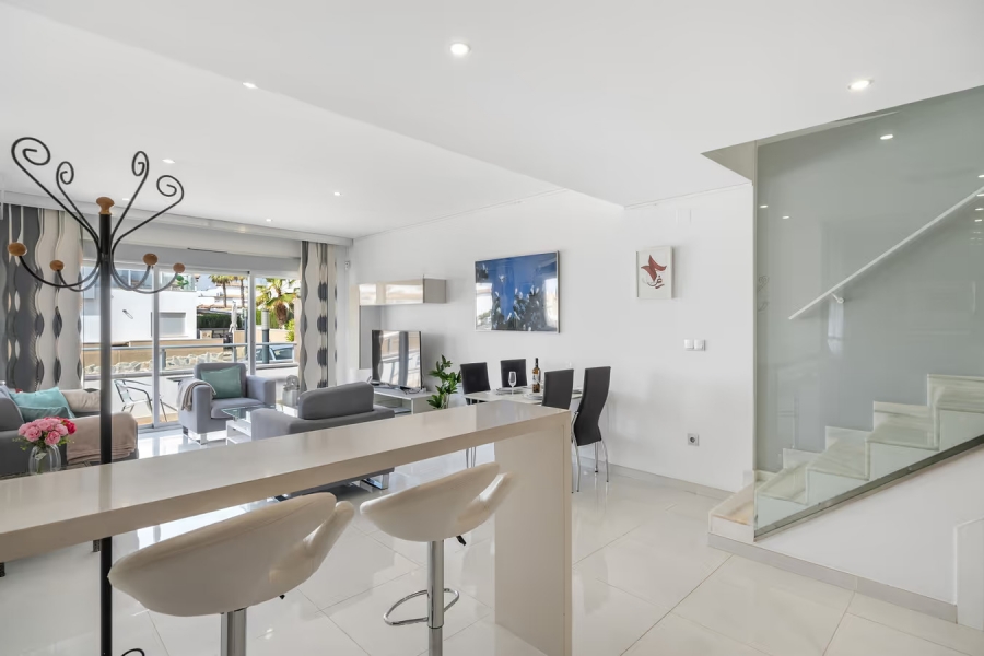 Re-Sale - Semi Detached Villa - Orihuela Costa - Punta Prima