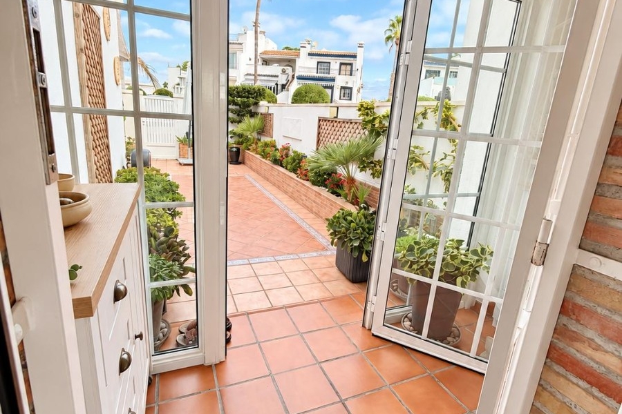 Re-Sale - Semi Detached Villa - Orihuela Costa - Villamartin