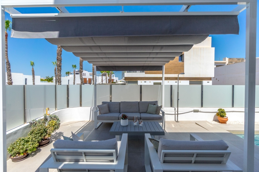 Re-Sale - Detached Villa - Orihuela Costa - Villamartin