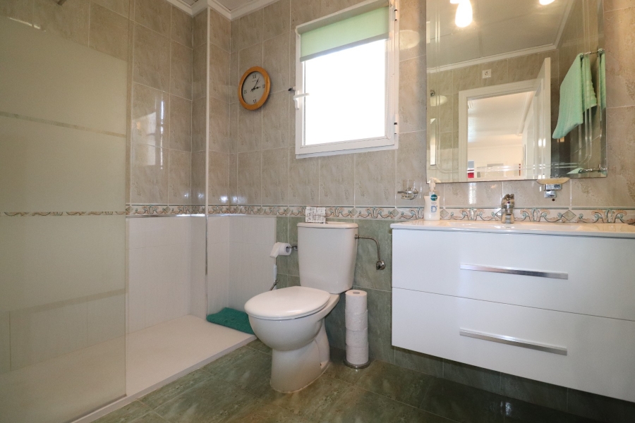 Re-Sale - Detached Villa - Algorfa - Montebello