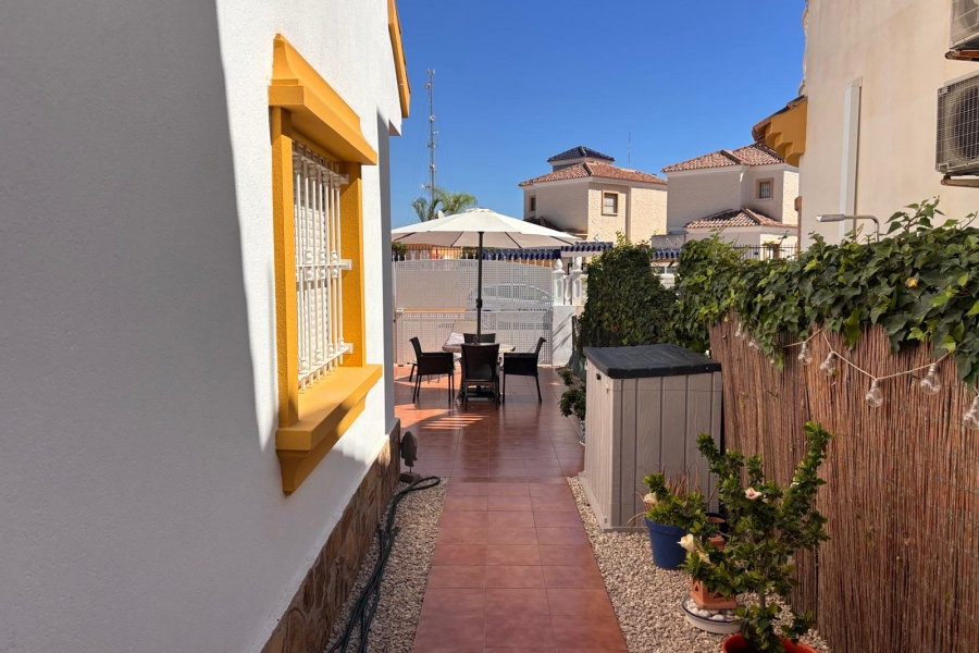 Re-Sale - Detached Villa - Guardamar del Segura - El Raso