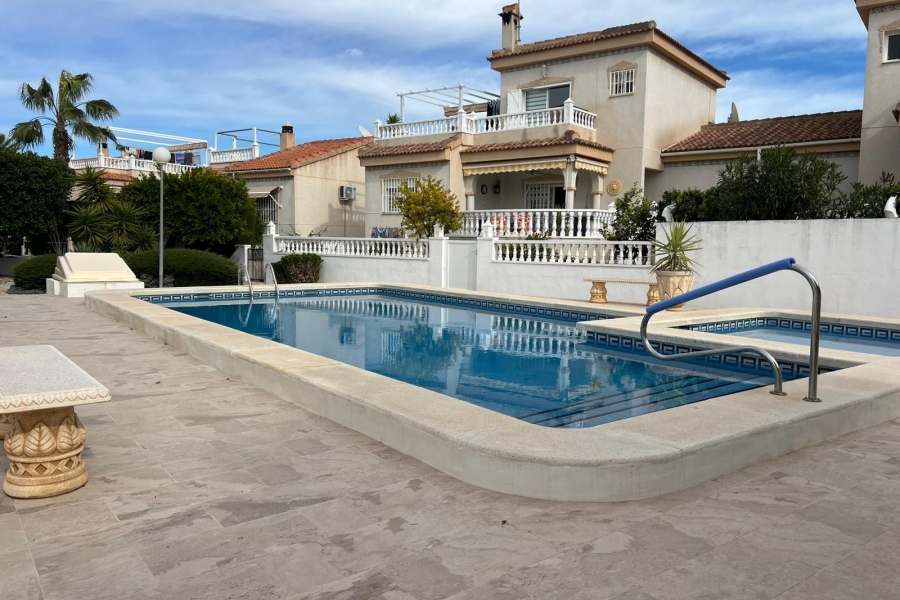 Re-Sale - Detached Villa - Algorfa - Montemar