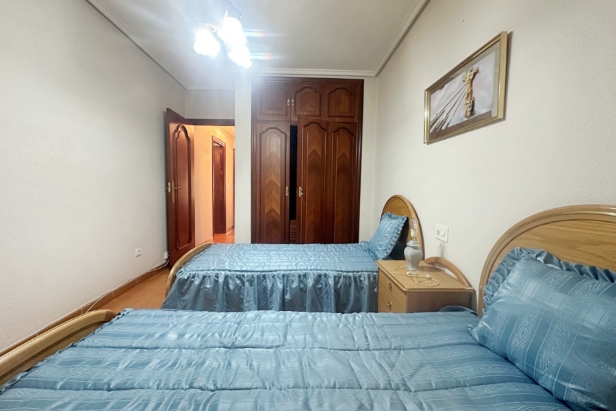 Re-Sale - Apartment - Torrevieja - Torrevieja - Centre