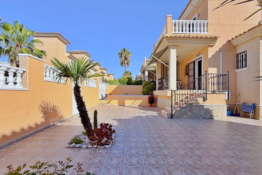 Re-Sale - Detached Villa - Orihuela Costa - Punta Prima