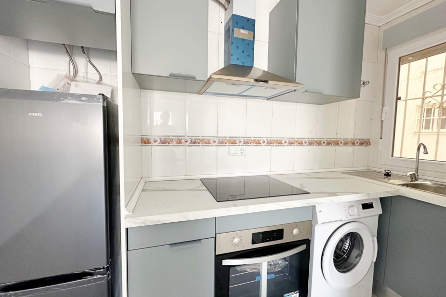 Re-Sale - Apartment - Torrevieja - Torrevieja - Centre