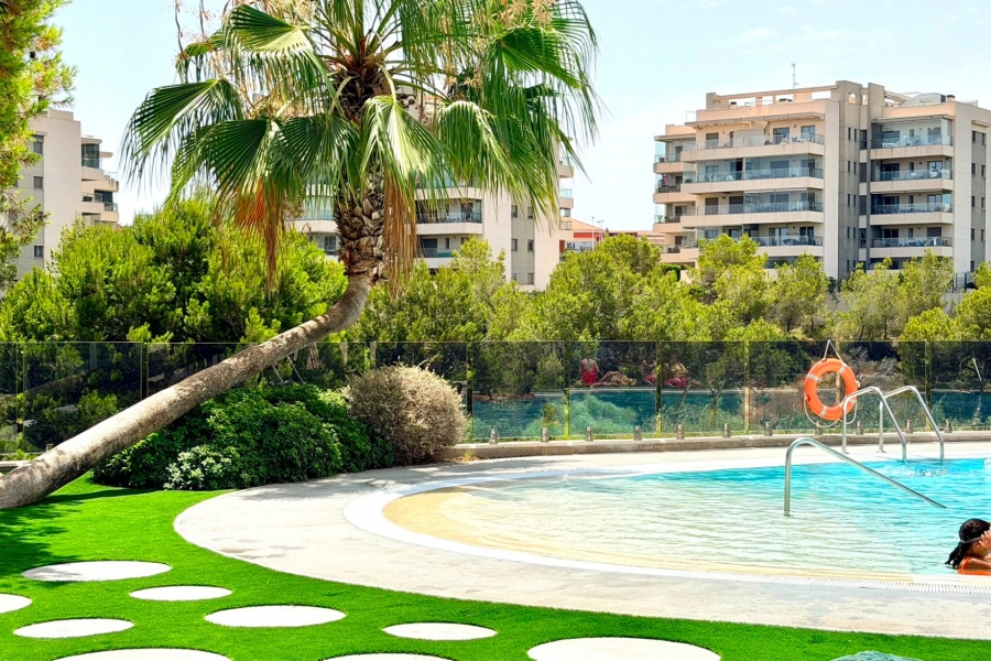 Re-Sale - Apartment - Orihuela Costa - La Zenia