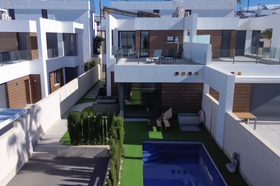 Re-Sale - Semi Detached Villa - Benijofar - Benijofar - Village