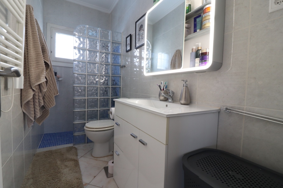 Re-Sale - Detached Villa - Orihuela Costa - Villamartin