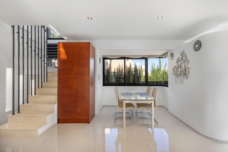 Re-Sale - Detached Villa - Orihuela Costa - La Zenia