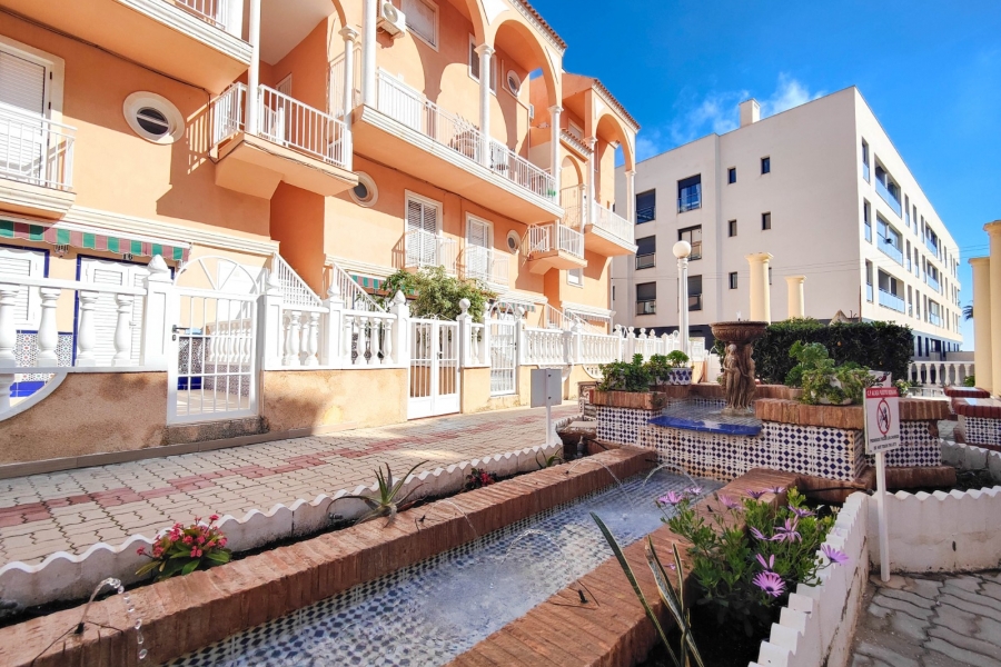 Re-Sale - Apartment - Torrevieja - Torre La Mata