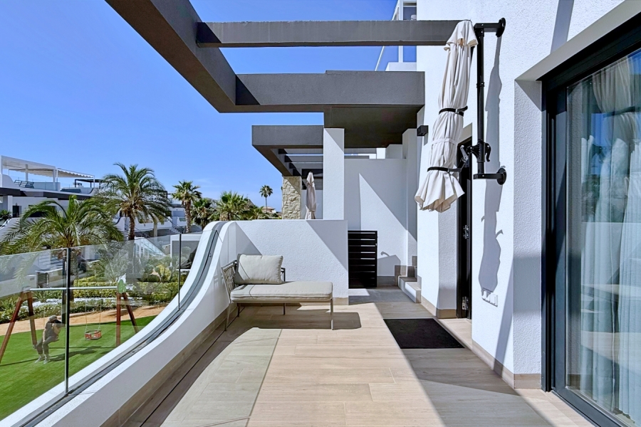 Re-Sale - Apartment - Orihuela Costa - Punta Prima