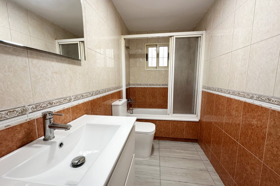 Re-Sale - Apartment - Torrevieja - Torrevieja - Centre