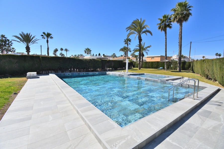 Re-Sale - Apartment - Orihuela Costa - Playa Flamenca